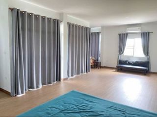 For rent 3 bedrooms townhouse in Saraphi, Chiang Mai