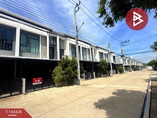 For sale 3 bedrooms townhouse in Thung Khru, Bangkok