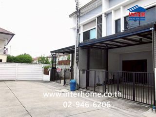 Продажа 3 спальни таунхаус в Sai Noi, Нонтабури