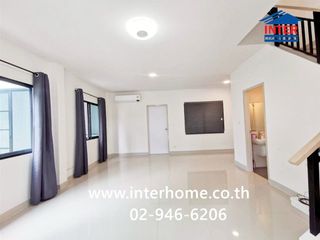 Продажа 3 спальни таунхаус в Sai Noi, Нонтабури
