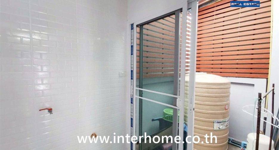For sale 3 bedrooms townhouse in Sai Noi, Nonthaburi