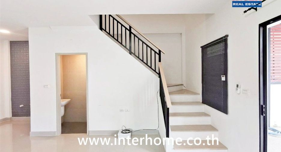 For sale 3 bedrooms townhouse in Sai Noi, Nonthaburi