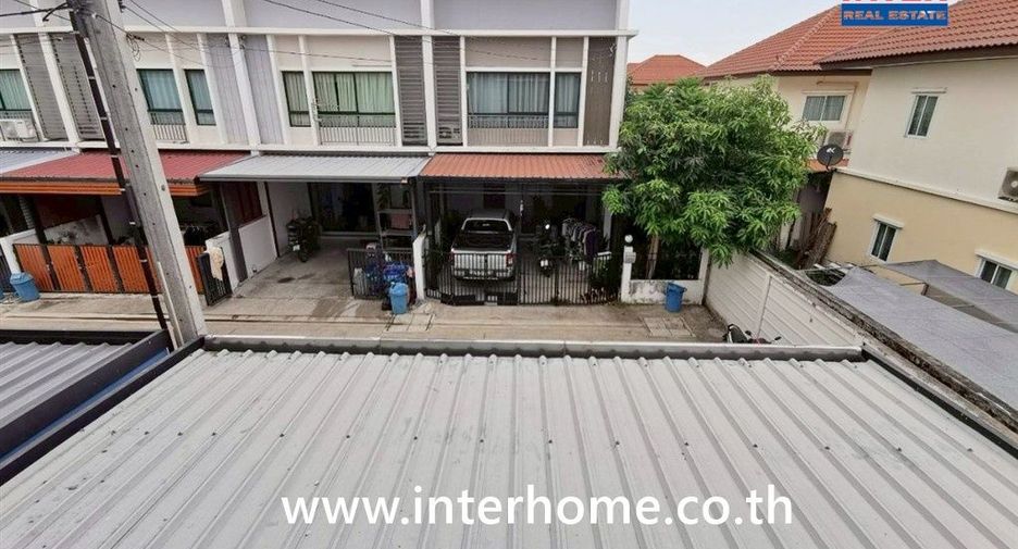 For sale 3 bedrooms townhouse in Sai Noi, Nonthaburi