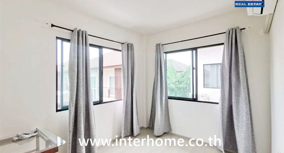 For sale 3 bedrooms townhouse in Sai Noi, Nonthaburi