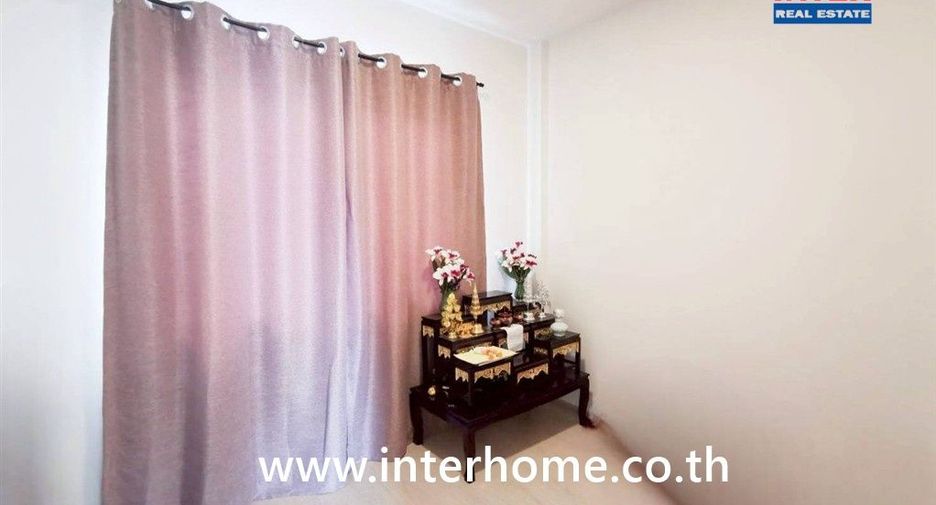 For sale 3 bedrooms townhouse in Sai Noi, Nonthaburi