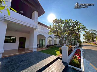 Villa en alquiler y en venta de 3 habitaciones en Na Jomtien, Pattaya