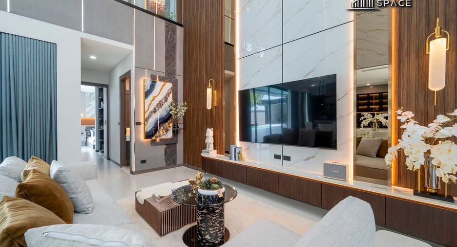 À vendre 4 chambres villa à East Pattaya, Pattaya