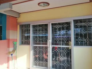 For sale 2 bedrooms townhouse in Mueang Samut Prakan, Samut Prakan