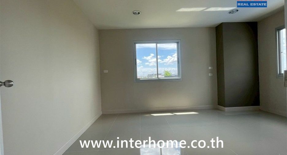 For sale 2 bedrooms condo in Bang Kapi, Bangkok