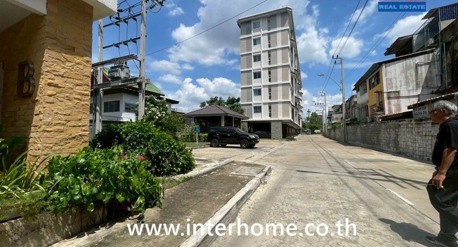 For sale 2 bedrooms condo in Bang Kapi, Bangkok