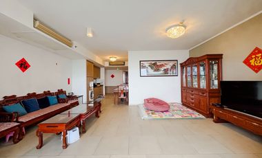 For rent 2 bedrooms condo in North Pattaya, Pattaya