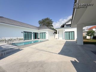 À vendre 4 chambres villa à Bang Lamung, Chonburi