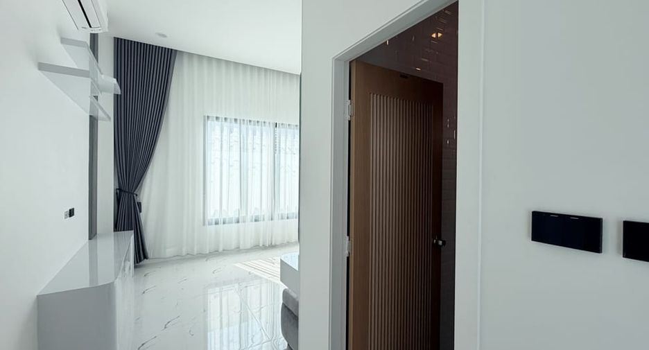 À vendre 4 chambres villa à East Pattaya, Pattaya