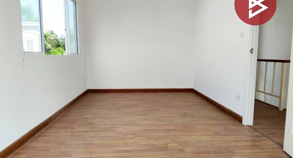 For sale 3 bedrooms house in Nong Chok, Bangkok