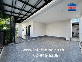 For sale 3 bedrooms house in Khlong Sam Wa, Bangkok