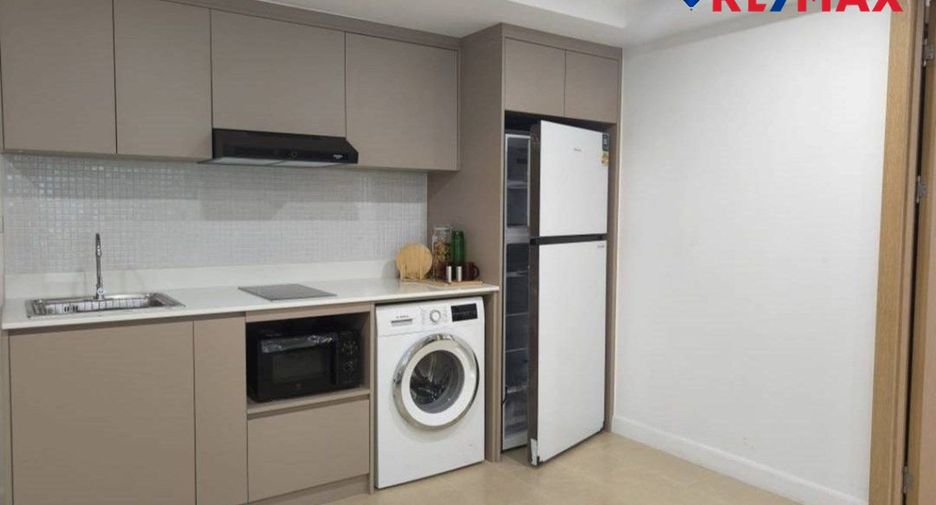 For sale 2 ベッドルーム condo in Pratumnak, Pattaya