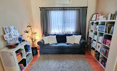 For rent and for sale 4 bedrooms house in Saphan Sung, Bangkok
