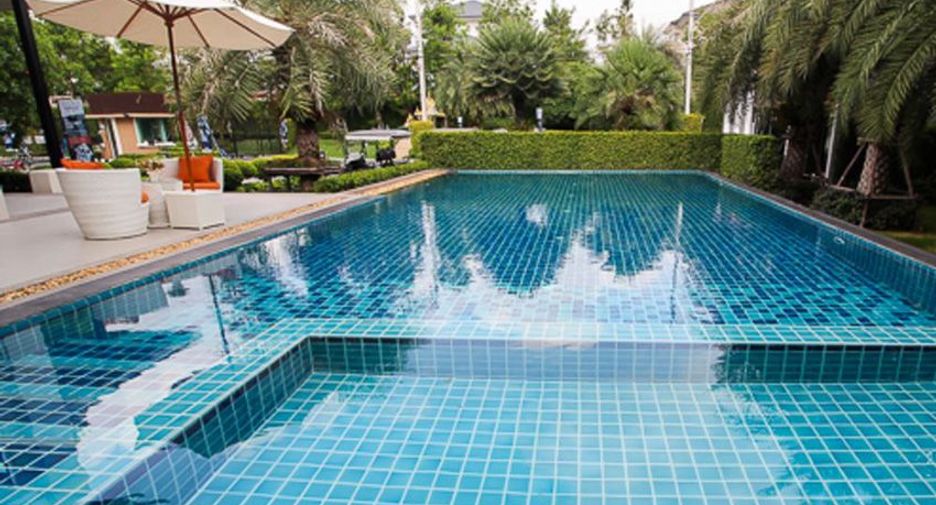 For rent and for sale 4 bedrooms house in Saphan Sung, Bangkok