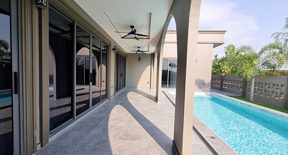 Villa en venta de 3 habitaciones en East Pattaya, Pattaya