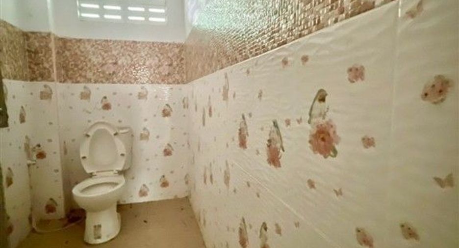 Продажа 4 спальни торговое помещение в Банг Кхен, Бангкок