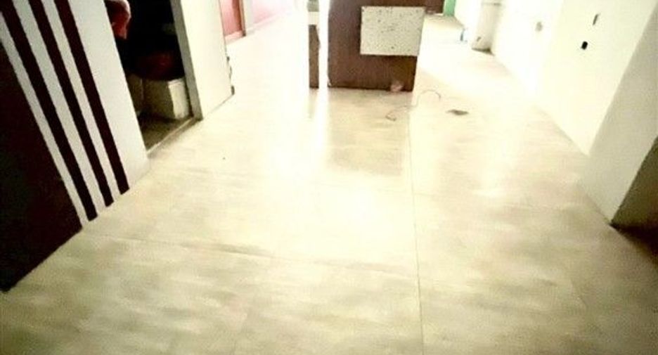 Продажа 4 спальни торговое помещение в Банг Кхен, Бангкок