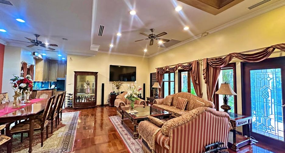 Villa zum Kauf mit 2 Zimmer in Sattahip, Chonburi