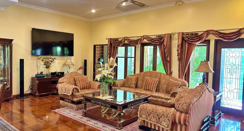 Villa zum Kauf mit 2 Zimmer in Sattahip, Chonburi