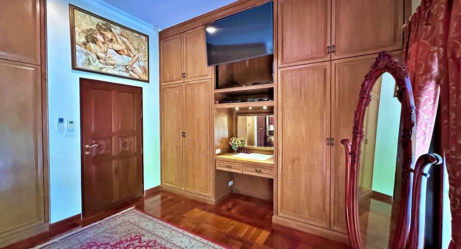 Villa zum Kauf mit 2 Zimmer in Sattahip, Chonburi