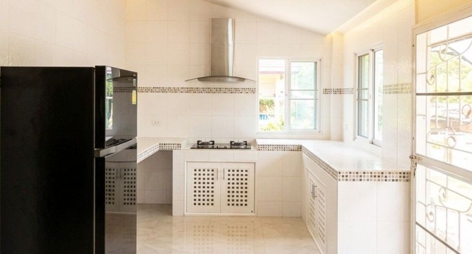 For sale 3 bedrooms house in Mueang Ratchaburi, Ratchaburi