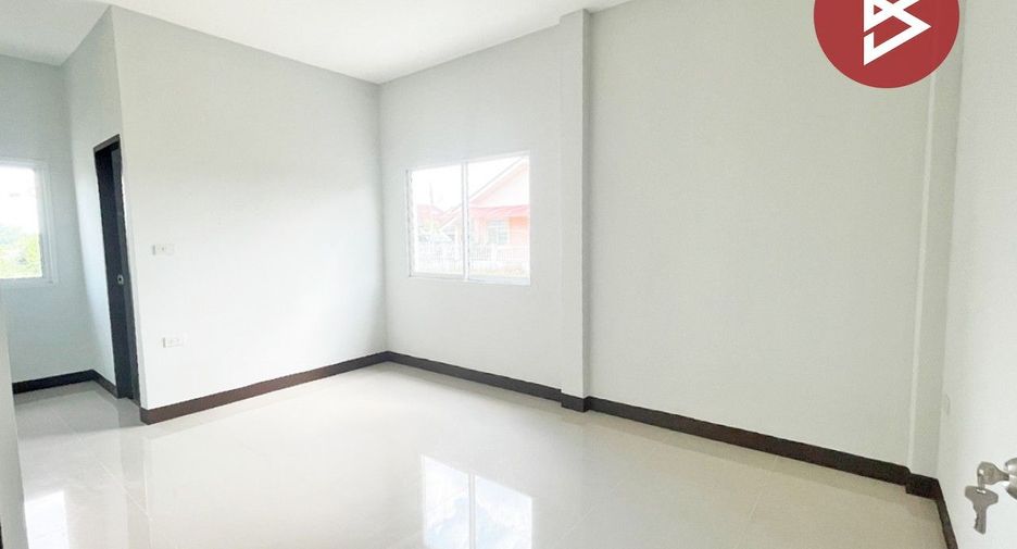 For sale 3 bedrooms house in Nong Chok, Bangkok
