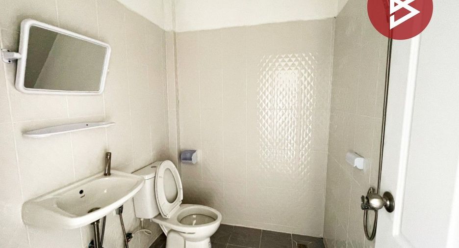 For sale 3 bedrooms house in Nong Chok, Bangkok