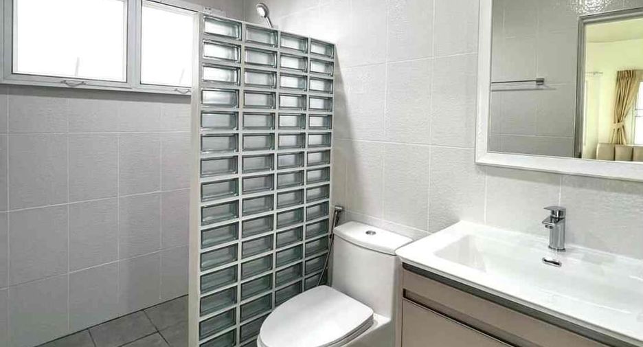For sale 3 ベッドルーム house in East Pattaya, Pattaya