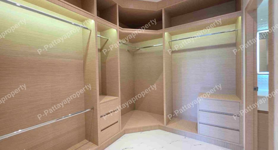 Condo en venta de 2 habitaciones en Pratumnak, Pattaya
