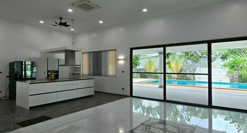 Villa en venta de 3 habitaciones en East Pattaya, Pattaya