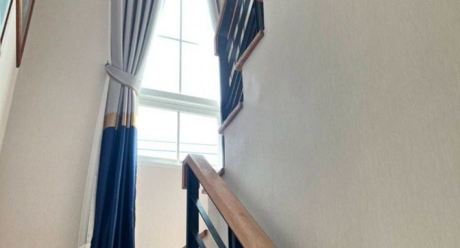 For sale 4 bedrooms house in Bang Khae, Bangkok