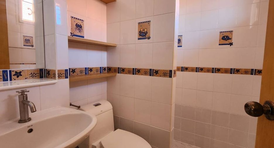 For rent and for sale 3 bedrooms villa in East Pattaya, Pattaya