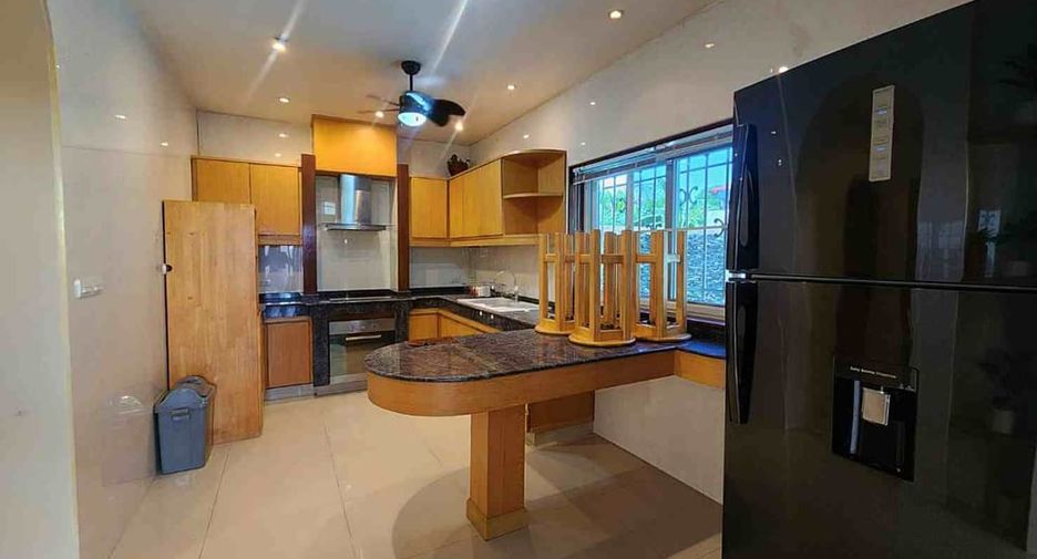 For rent and for sale 3 bedrooms villa in East Pattaya, Pattaya
