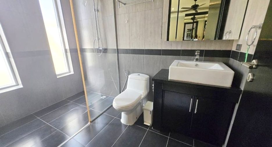 ขาย 4 ห้องนอน วิลล่า ใน พัทยาตะวันออก, พัทยา