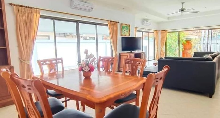 For sale 3 bedrooms villa in Jomtien, Pattaya