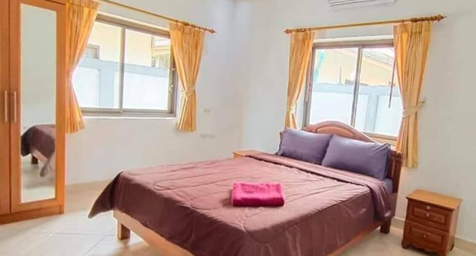 For sale 3 bedrooms villa in Jomtien, Pattaya