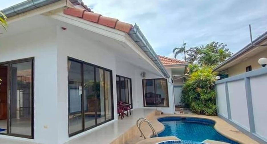 For sale 3 bedrooms villa in Jomtien, Pattaya