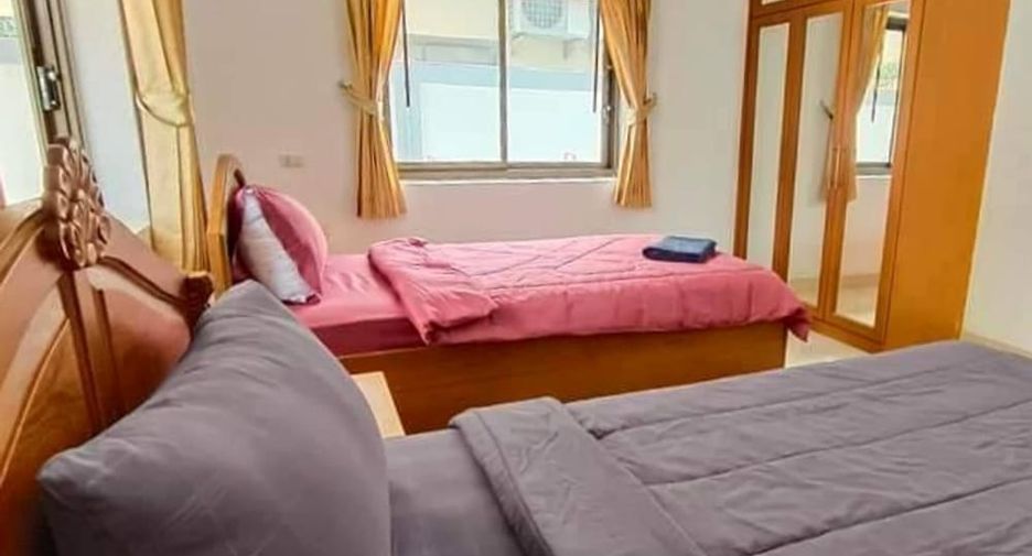 For sale 3 bedrooms villa in Jomtien, Pattaya