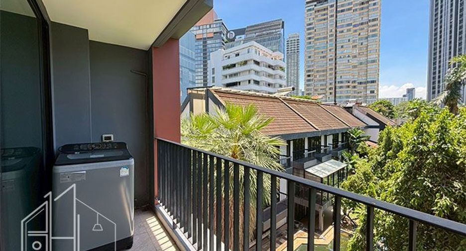 For rent 2 bedrooms condo in Watthana, Bangkok