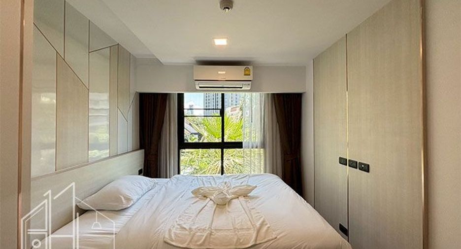 For rent 2 bedrooms condo in Watthana, Bangkok