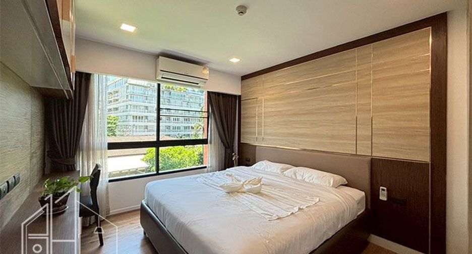 For rent 2 bedrooms condo in Watthana, Bangkok