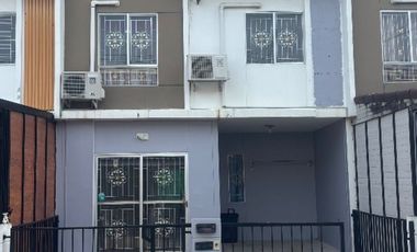 For sale 3 bedrooms townhouse in Mueang Pathum Thani, Pathum Thani
