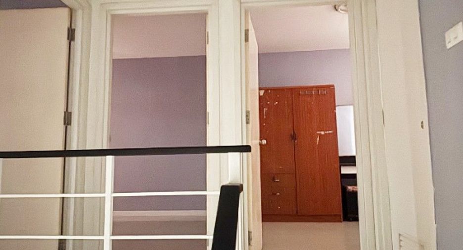 For sale 3 bedrooms townhouse in Mueang Pathum Thani, Pathum Thani