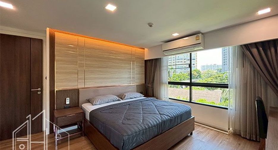 For rent 2 bedrooms condo in Watthana, Bangkok