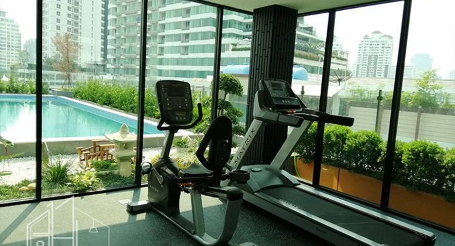 For rent 2 bedrooms condo in Watthana, Bangkok