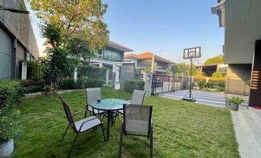 For rent and for sale 6 bedrooms house in Bang Kapi, Bangkok
